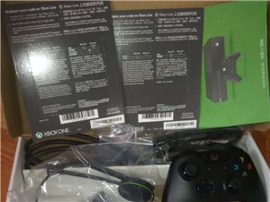 微软游戏机 全新正品  没开封 。懂本款游戏机的朋友 联系我 价格可商议。